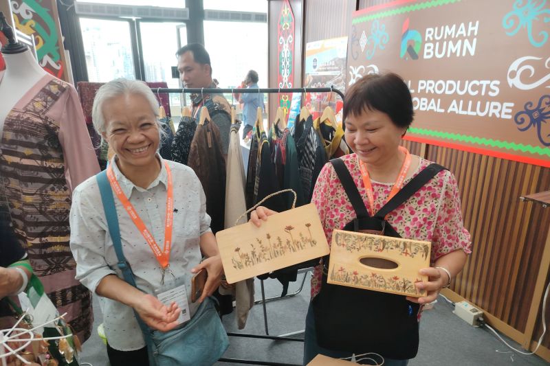 Peruri hadirkan produk UMKM binaan di ajang China-ASEAN Expo 2023 Peruri hadirkan produk UMKM binaan di ajang China-ASEAN Expo 2023