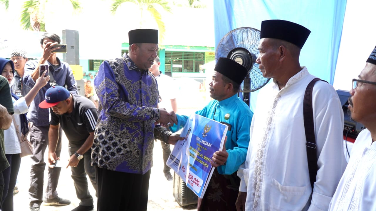 Plt Bupati Langkat buka MTQ ke 56 Kecamatan Tanjung Pura Plt Bupati Langkat buka MTQ ke 56 Kecamatan Tanjung Pura
