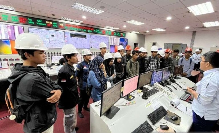 PT DSSP Power Kendari ajarkan teknologi PLTU ke mahasiswa UHO dan UMK PT DSSP Power Kendari ajarkan teknologi PLTU ke mahasiswa UHO dan UMK