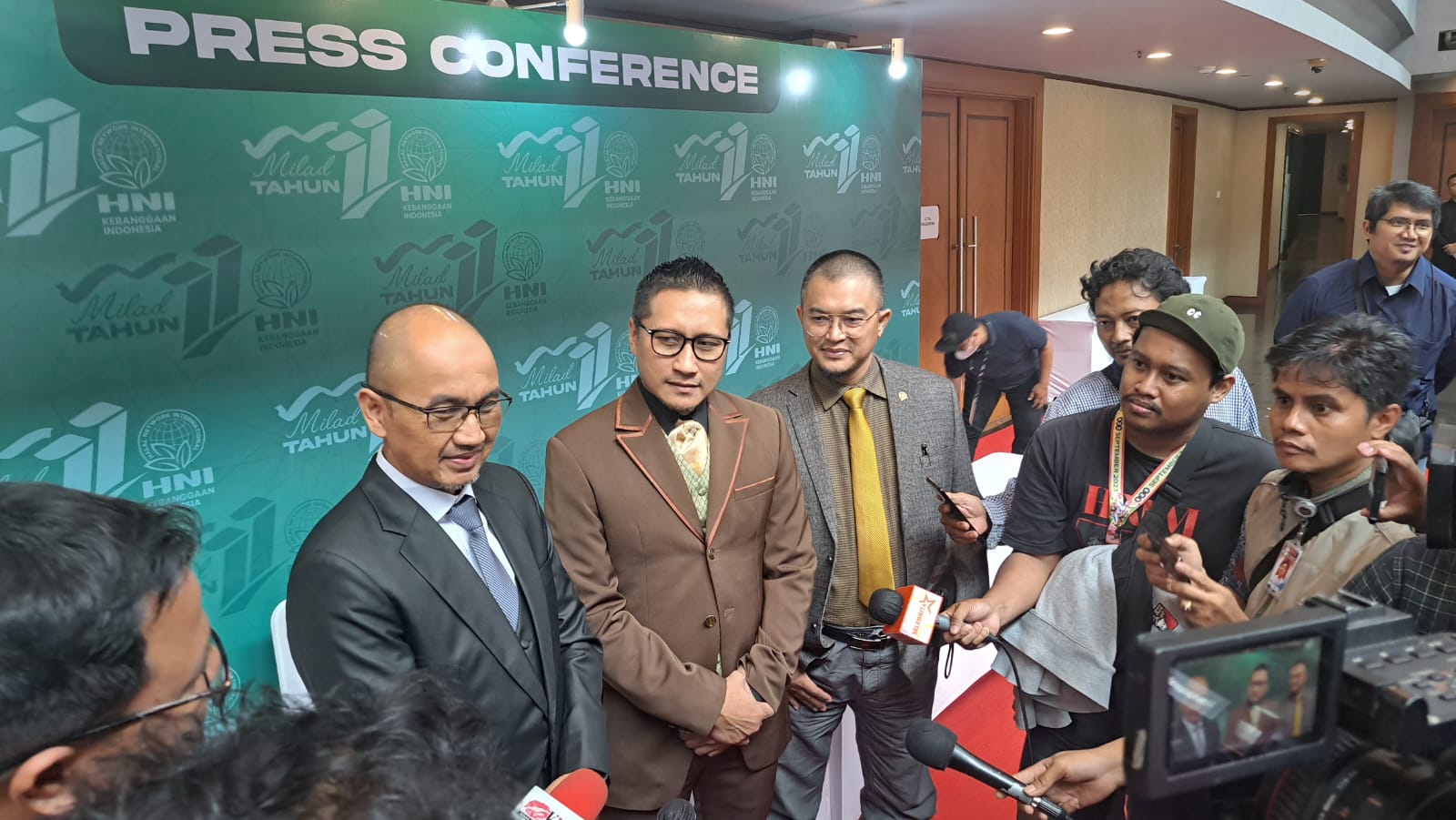 Direktur Halal Network International sebut produk halal akan terus tumbuh di Indonesia Direktur Halal Network International sebut produk halal akan terus tumbuh di Indonesia