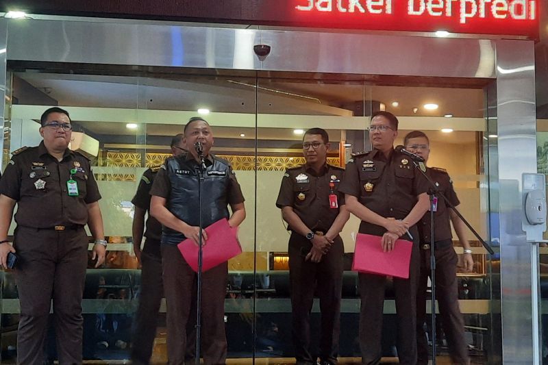 Kejagung ungkap peran ketiga tersangka BTS Kominfo Kejagung ungkap peran ketiga tersangka BTS Kominfo