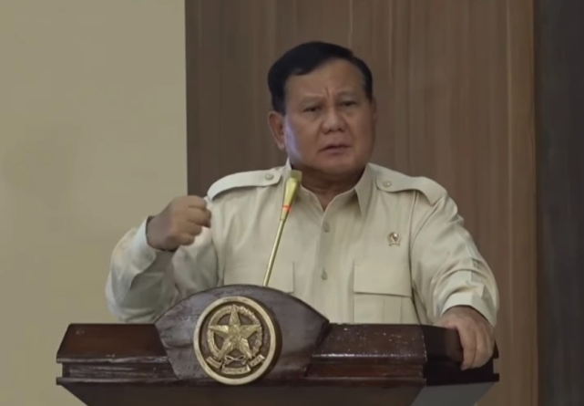 Prabowo sebut Polri akan tetap berada di bawah presiden