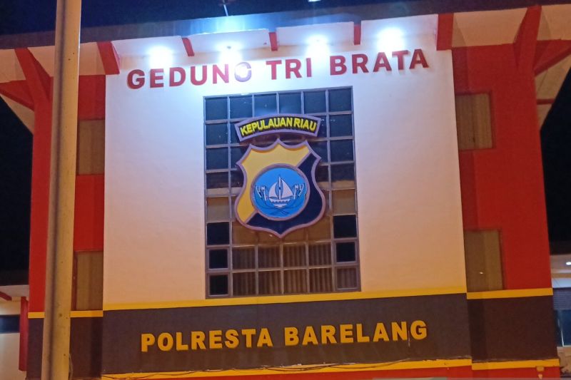 Polresta Balerang tangkap tersangka pembunuhan WNA Singapura Polresta Balerang tangkap tersangka pembunuhan WNA Singapura