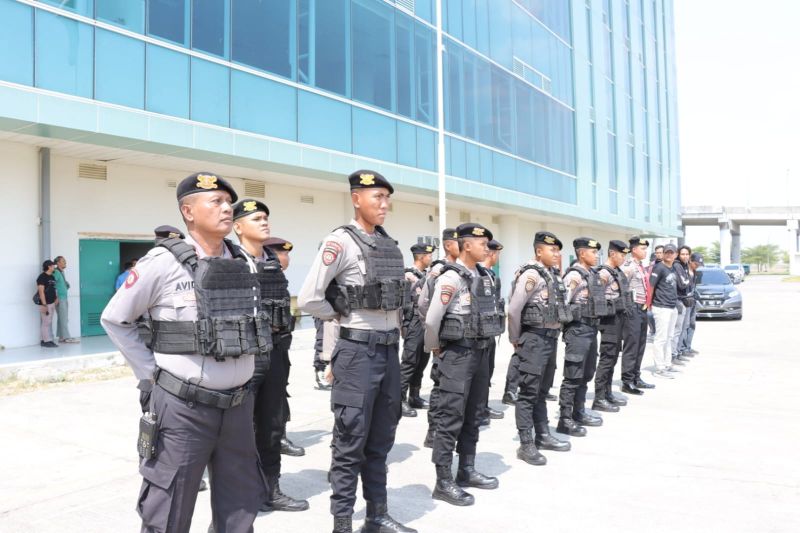 Polres Majalengka lakukan pengamanan ketat di Bandara Kertajati Polres Majalengka lakukan pengamanan ketat di Bandara Kertajati