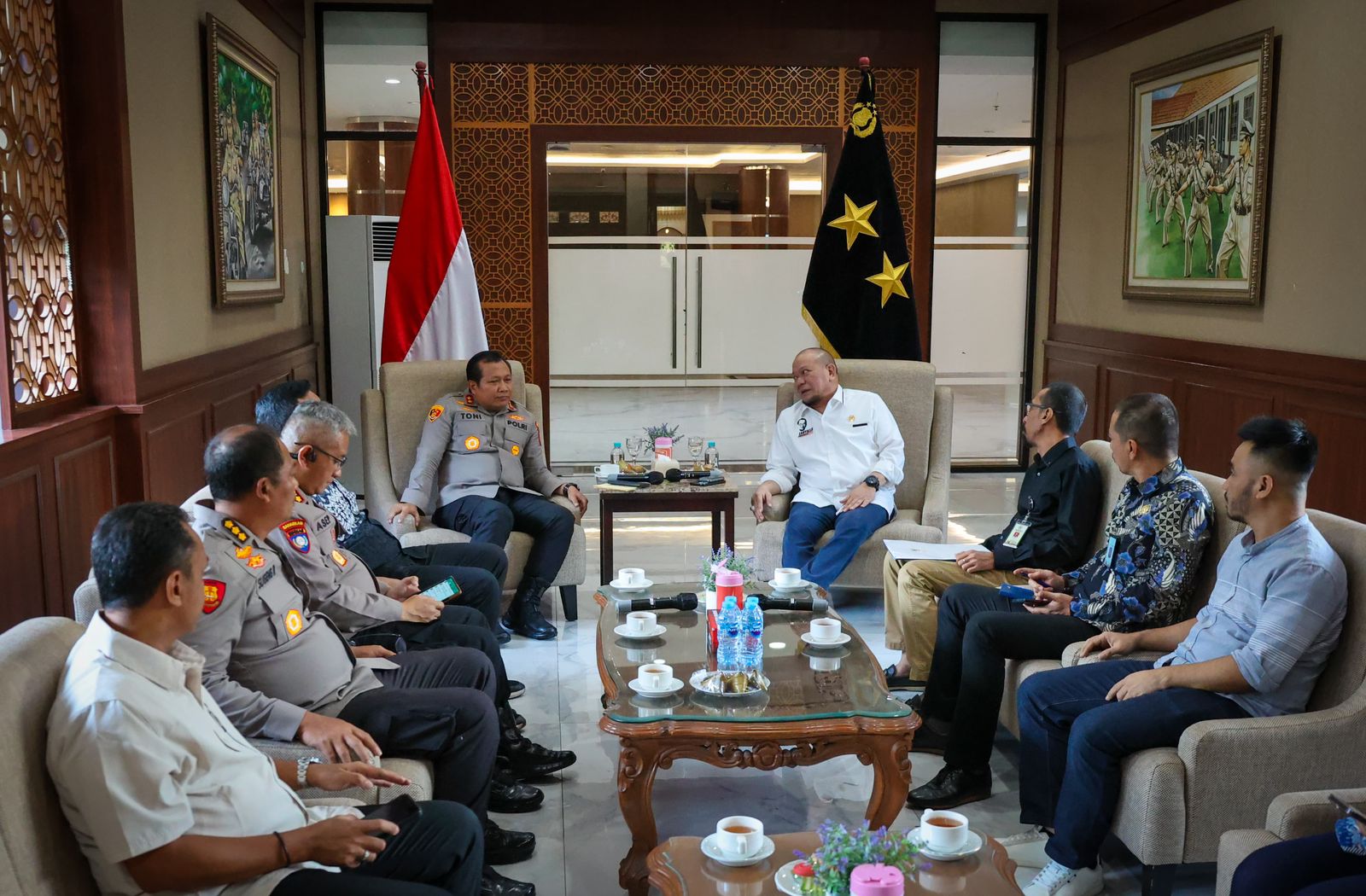 Temui Kapolda, Ketua DPD RI sampaikan aspirasi pesilat Jatim Temui Kapolda, Ketua DPD RI sampaikan aspirasi pesilat Jatim