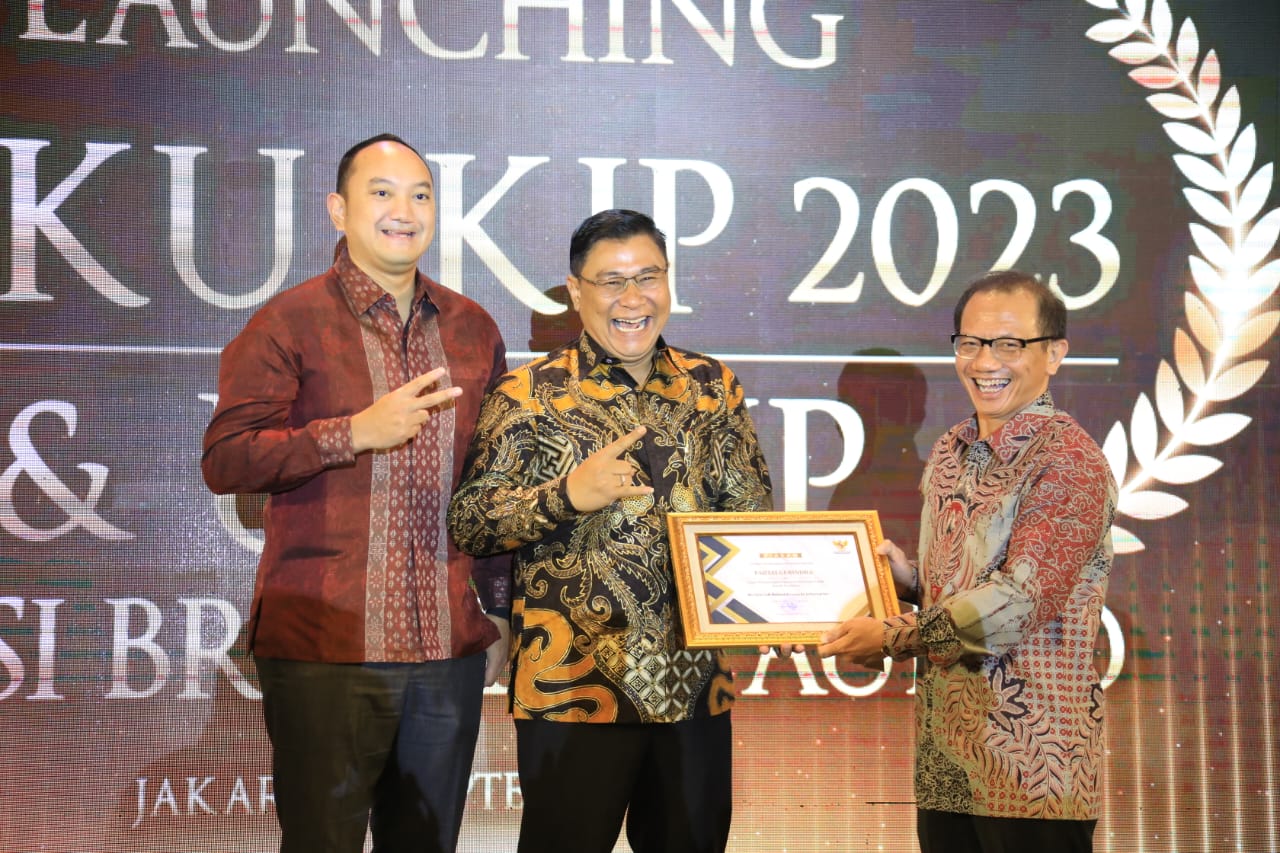 Gerindra raih penghargaan pelayanan informasi publik ramah disabilitas dari KIP Gerindra raih penghargaan pelayanan informasi publik ramah disabilitas dari KIP
