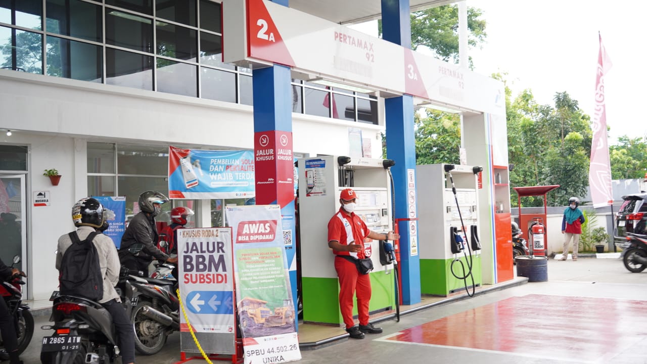 Belasan orang tak dikenal rusak SPBU di Sleman dan lukai petugas Belasan orang tak dikenal rusak SPBU di Sleman dan lukai petugas