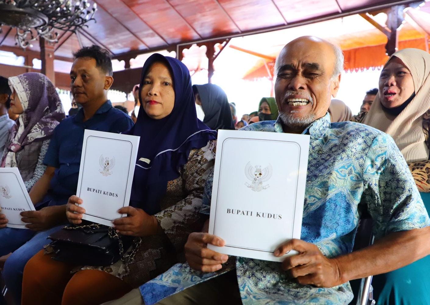Ringankan ahli waris, camat dan kades diminta maksimalkan pelayanan ambulans dan Puskesmas Ringankan ahli waris, camat dan kades diminta maksimalkan pelayanan ambulans dan Puskesmas