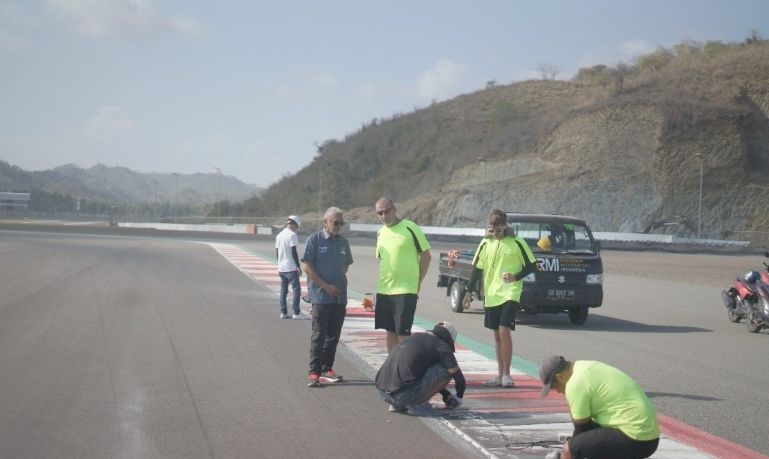 Sirkuit Mandalika ditutup untuk umum jelang MotoGP 2023 Sirkuit Mandalika ditutup untuk umum jelang MotoGP 2023