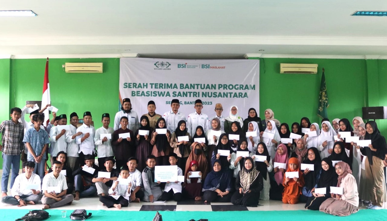 50 santri dari 6 kabupaten kota di Banten terima beasiswa dari LAZISNU dan BSI Maslahat 50 santri dari 6 kabupaten kota di Banten terima beasiswa dari LAZISNU dan BSI Maslahat
