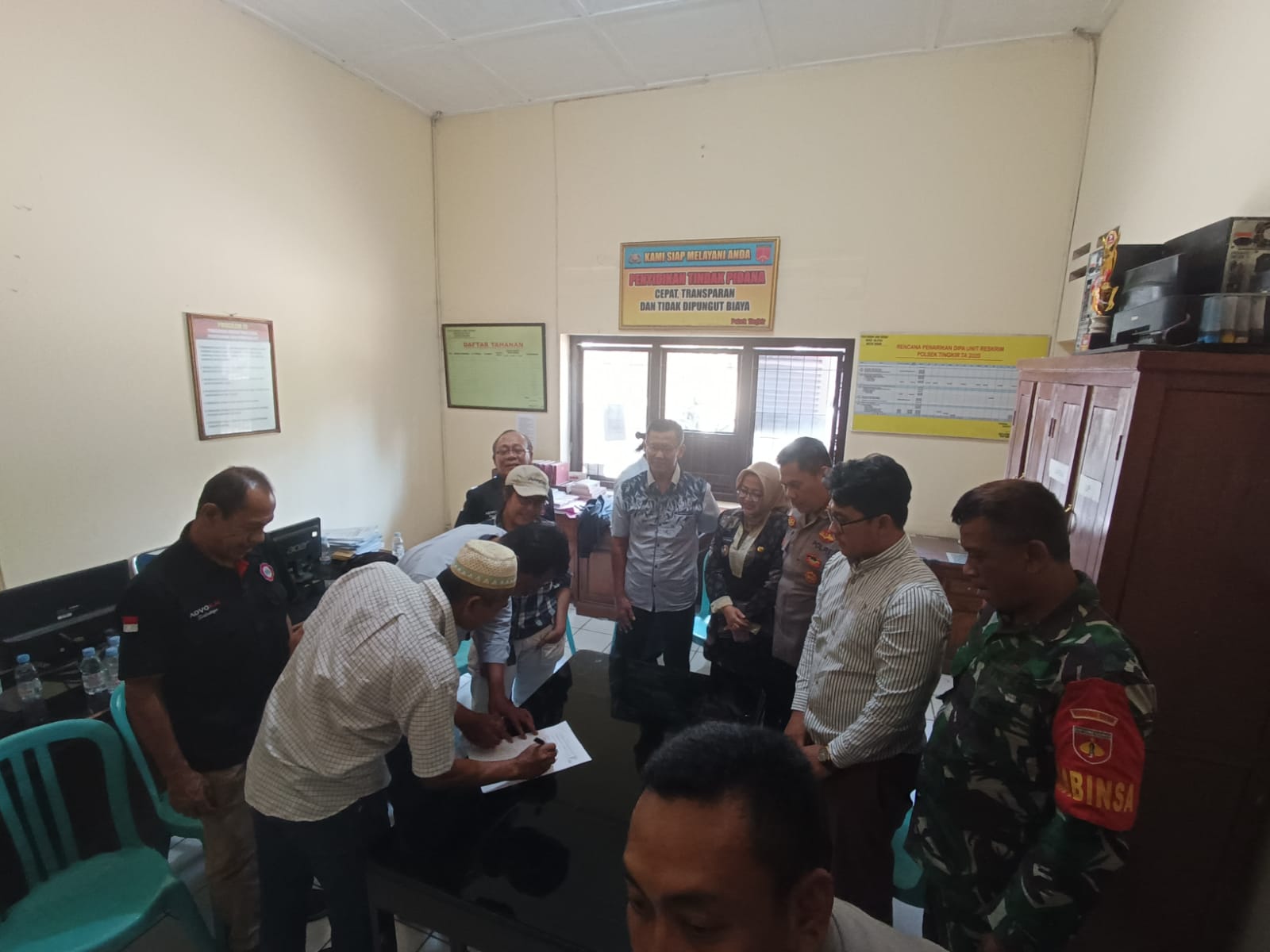 Kasus penyerangan kucing di Salatiga berakhir damai di Polsek Tingkir Kasus penyerangan kucing di Salatiga berakhir damai di Polsek Tingkir