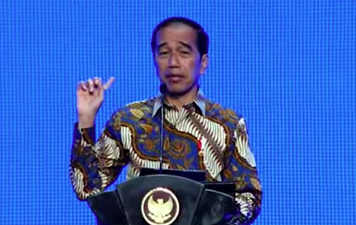 Jokowi sebut daya saing RI naik 10 level karena pembangunan infrastruktur Jokowi sebut daya saing RI naik 10 level karena pembangunan infrastruktur
