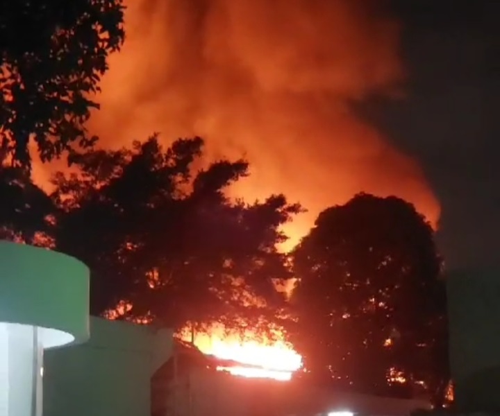 Gulkarmat tambah personel padamkan kebakaran Museum Nasional