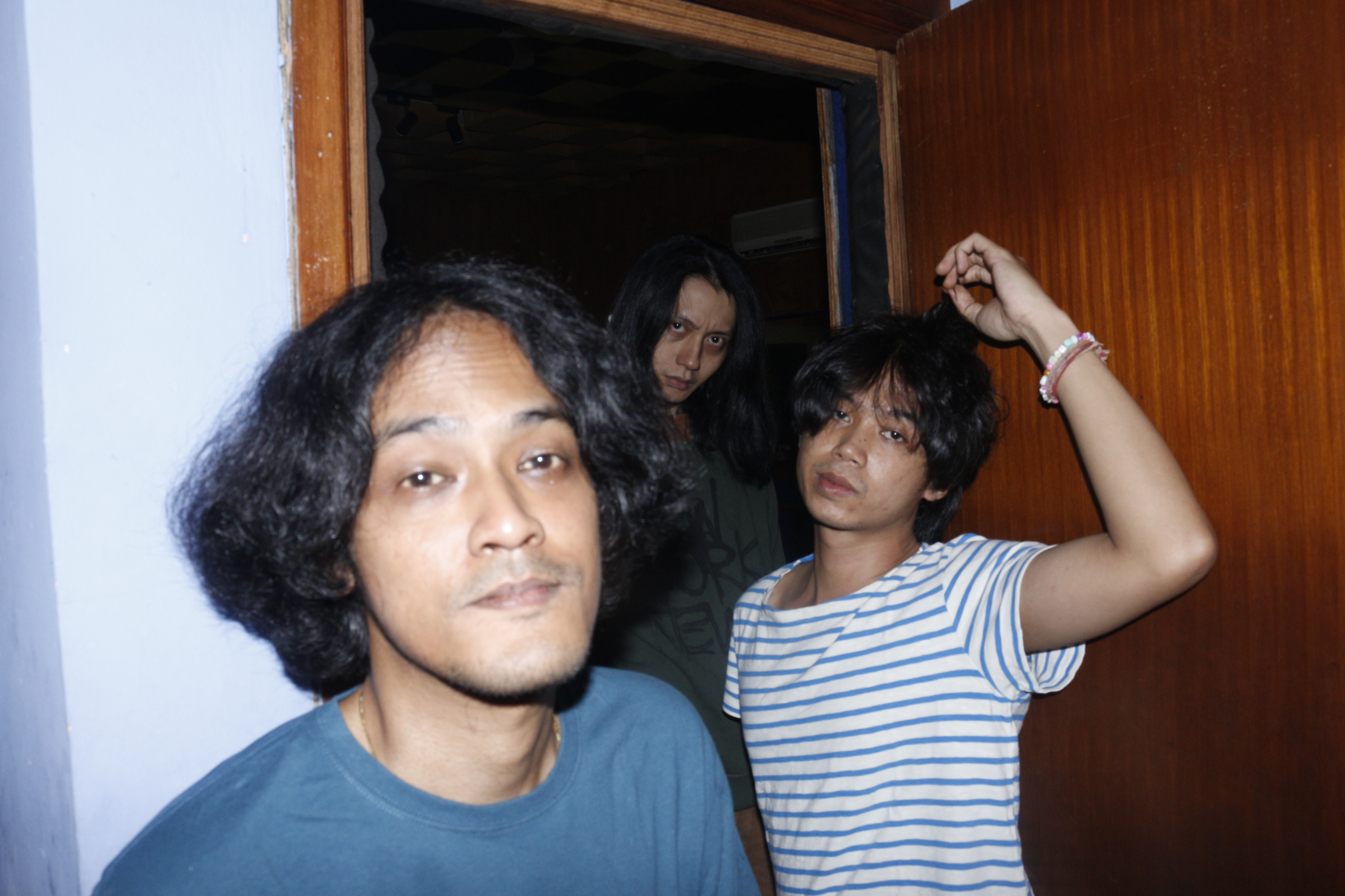 Bawa nuansa 90 dan awal 2000an, Flah rilis single baru bertajuk modern leftover Bawa nuansa 90 dan awal 2000an, Flah rilis single baru bertajuk modern leftover
