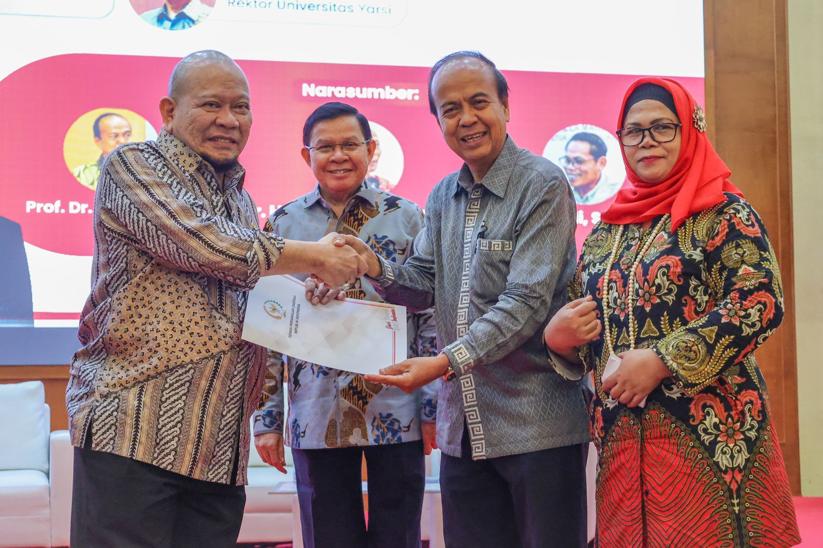 Kembali ke UUD 1945, LaNyalla minta Forum Doktor kawal proses desakan ke MPR Kembali ke UUD 1945, LaNyalla minta Forum Doktor kawal proses desakan ke MPR