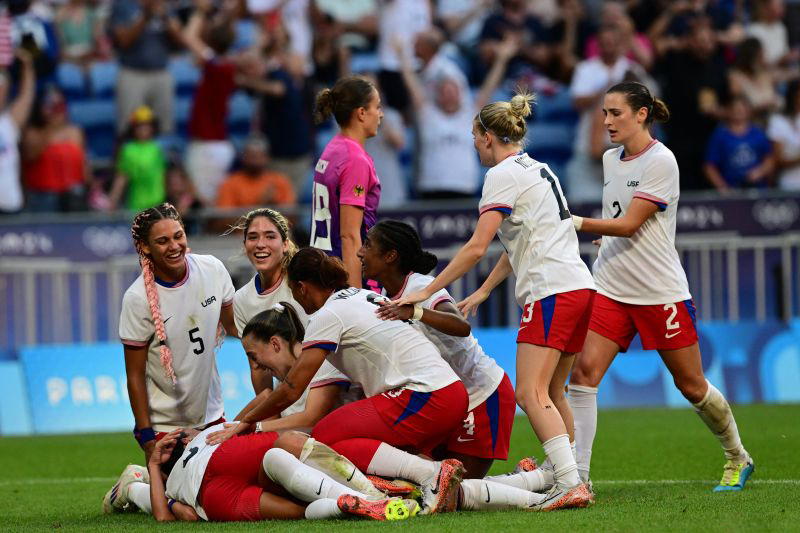 Kalahkan Jerman, timnas putri Amerika Serikat melaju ke final Olimpiade Kalahkan Jerman, timnas putri Amerika Serikat melaju ke final Olimpiade