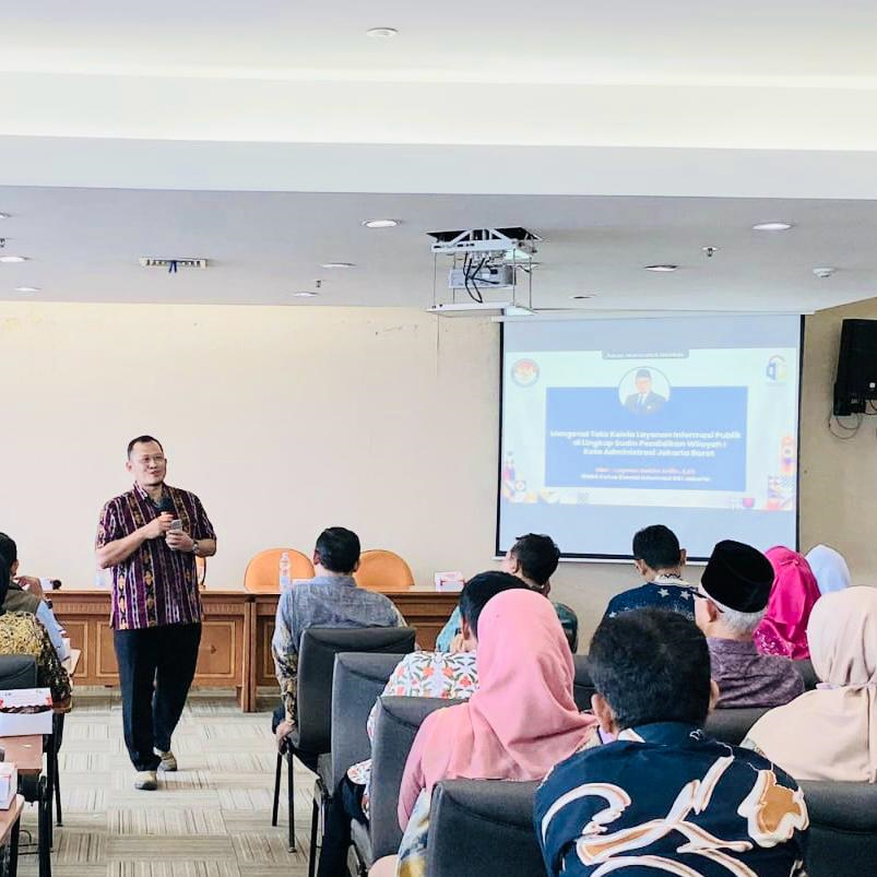 KI DKI Jakarta di hadapan Kepala Sekolah SMK Wilayah 1 Jakarta Barat: KIP sebagai momentum tata kelola layanan informasi publik