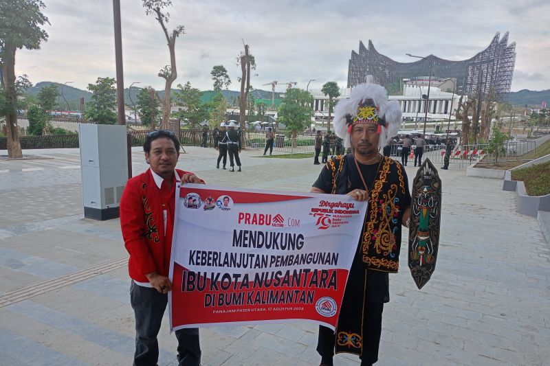 Masyarakat antusias ikuti upacara HUT Ke-79 RI di IKN Masyarakat antusias ikuti upacara HUT Ke-79 RI di IKN