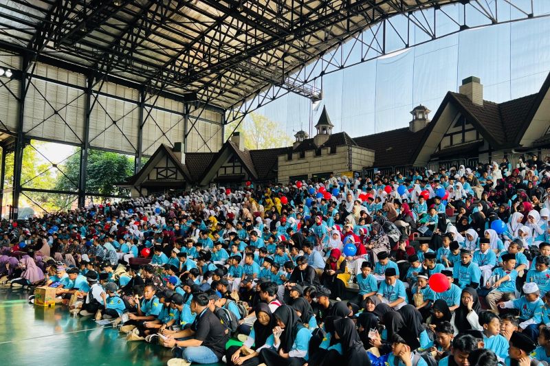 Ancol ajak 1.300 anak yatim jajal wahana Dufan rayakan HUT ke-39 Ancol ajak 1.300 anak yatim jajal wahana Dufan rayakan HUT ke-39