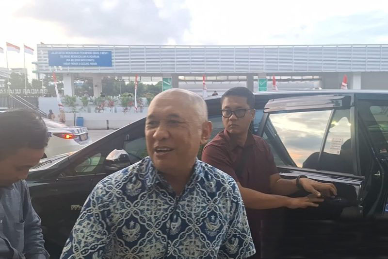 Menteri KIM berdatangan melalui Balikpapan menuju Kota Nusantara