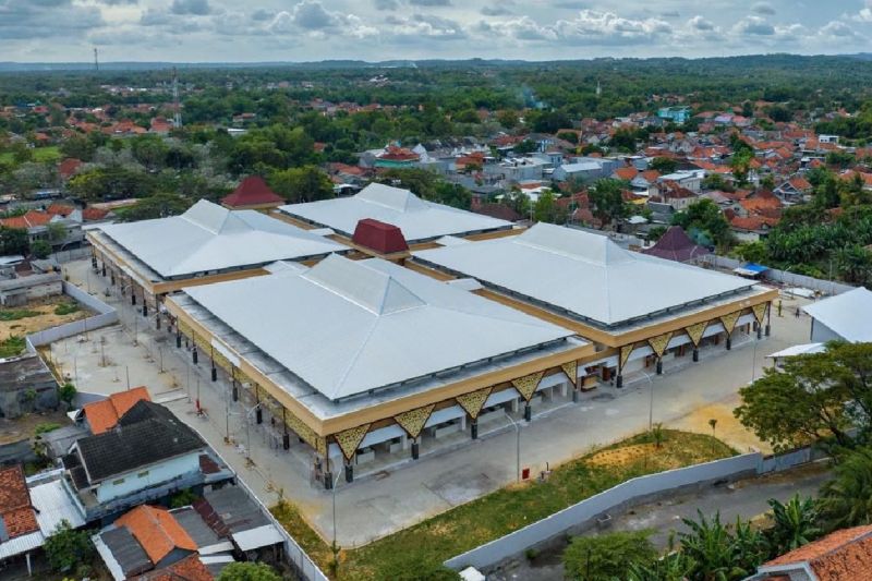 Kementerian PUPR selesaikan revitalisasi Pasar Kolpajung di Pamekasan Kementerian PUPR selesaikan revitalisasi Pasar Kolpajung di Pamekasan