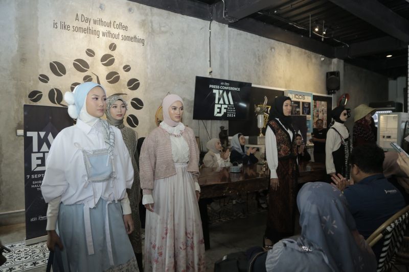 Perancang Indonesia akan meramaikan Tokyo Muslim Fashion Festival 2024 Perancang Indonesia akan meramaikan Tokyo Muslim Fashion Festival 2024