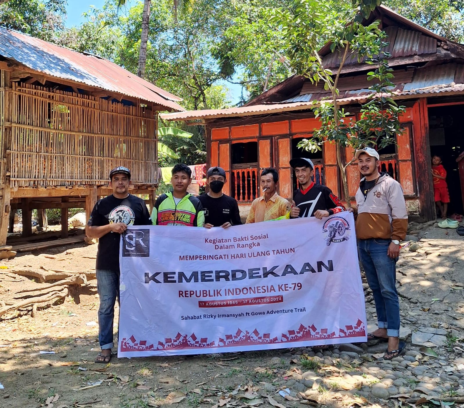 Peringati HUT ke-79 RI, Sahabat Rizki Irmansyah se-Indonesia gelar aksi Berbagi Rizki Peringati HUT ke-79 RI, Sahabat Rizki Irmansyah se-Indonesia gelar aksi Berbagi Rizki