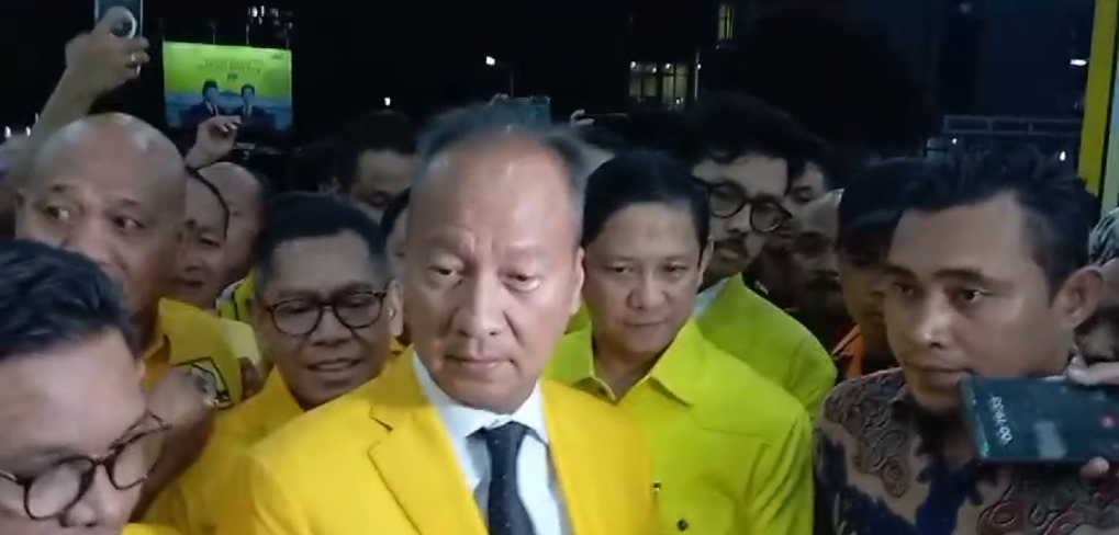 Golkar resmi angkat Agus Gumiwang Kartasasmita sebagai Plt Ketua Umum Golkar resmi angkat Agus Gumiwang Kartasasmita sebagai Plt Ketua Umum