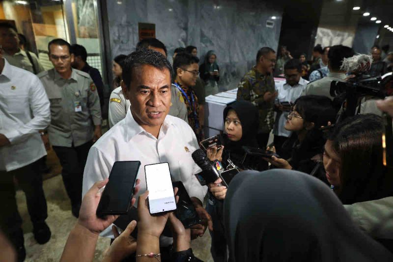 Mentan nyatakan siap pacu produksi daging untuk program makan bergizi gratis Mentan nyatakan siap pacu produksi daging untuk program makan bergizi gratis