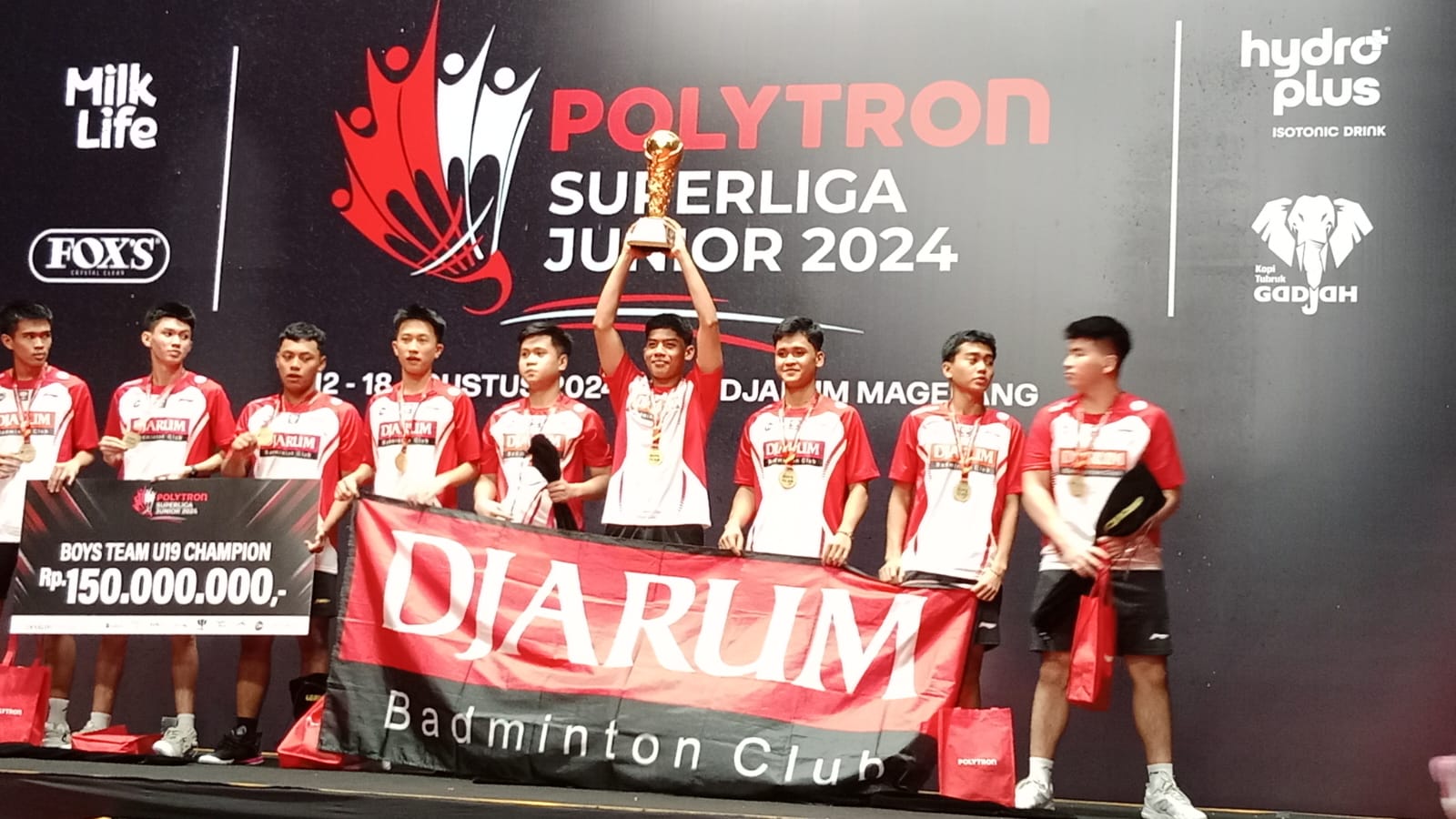 Kembali jadi juara bertahan, PB Djarum sapu bersih empat piala Kembali jadi juara bertahan, PB Djarum sapu bersih empat piala