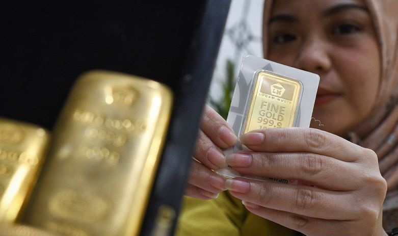 Harga emas Antam Kamis pagi naik Rp2.000 jadi Rp1,412 juta per gram Harga emas Antam Kamis pagi naik Rp2.000 jadi Rp1,412 juta per gram