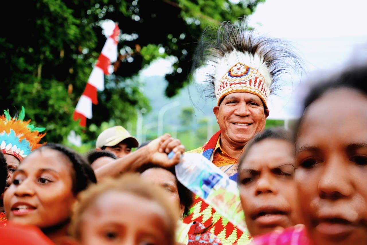 Pilkada Papua, Survei PSI ungkap Paulus Waterpauw unggul 26,2 persen Pilkada Papua, Survei PSI ungkap Paulus Waterpauw unggul 26,2 persen