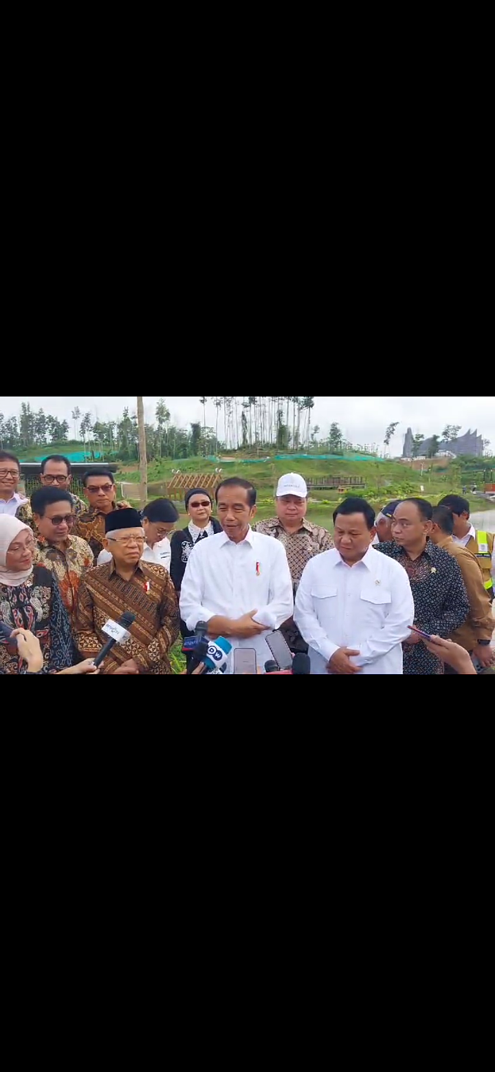 Ikut Presiden Jokowi tinjau Embung MBH di IKN, Prabowo akan melanjutkan pembangunan IKN Ikut Presiden Jokowi tinjau Embung MBH di IKN, Prabowo akan melanjutkan pembangunan IKN