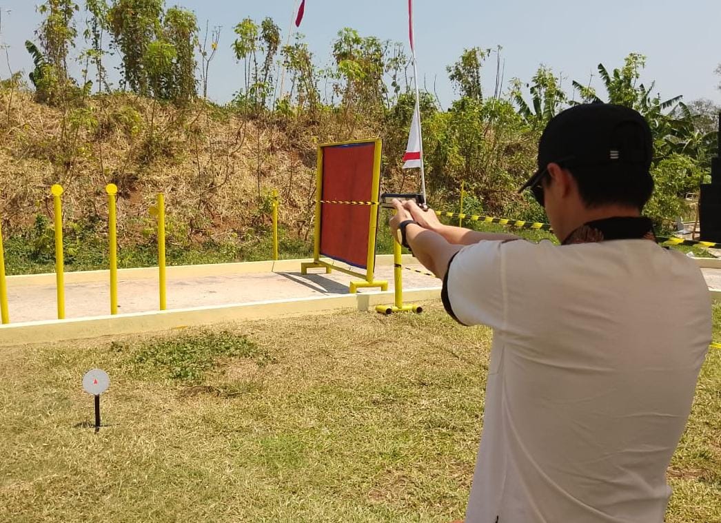 200 pelajar dan mahasiswa di Kudus ikuti lomba sosialisasi menembak 200 pelajar dan mahasiswa di Kudus ikuti lomba sosialisasi menembak