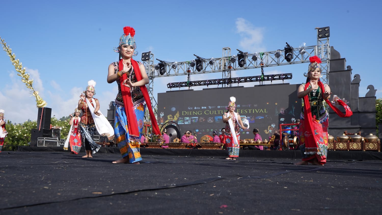 Dieng Culture Festival 2024: Perjalanan budaya di Negeri Atas Awan Dieng Culture Festival 2024: Perjalanan budaya di Negeri Atas Awan