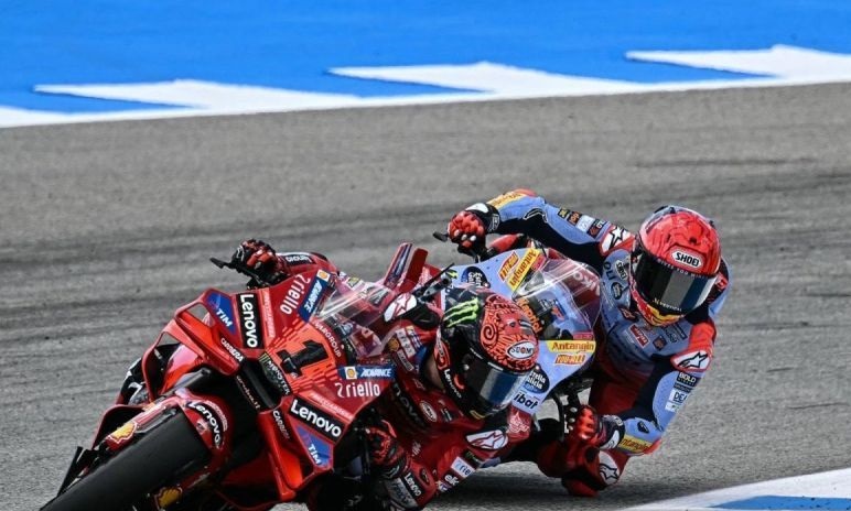 Bagnaia sebut kecelakaannya di Sprint Silverston memalukan Bagnaia sebut kecelakaannya di Sprint Silverston memalukan