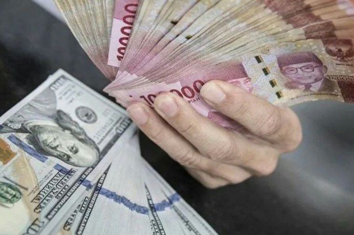 Rupiah Senin pagi turun 25 poin menjadi Rp15.950 per dolar AS Rupiah Senin pagi turun 25 poin menjadi Rp15.950 per dolar AS