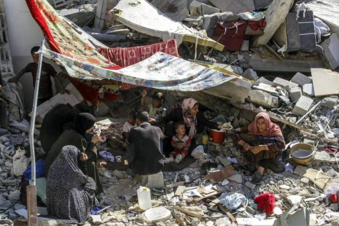 Belasan orang tewas akibat serangan Israel di sekolah Gaza