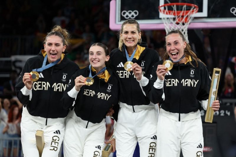 Jerman sempurnakan prestasi basket dengan medali emas 3x3 putri Jerman sempurnakan prestasi basket dengan medali emas 3x3 putri