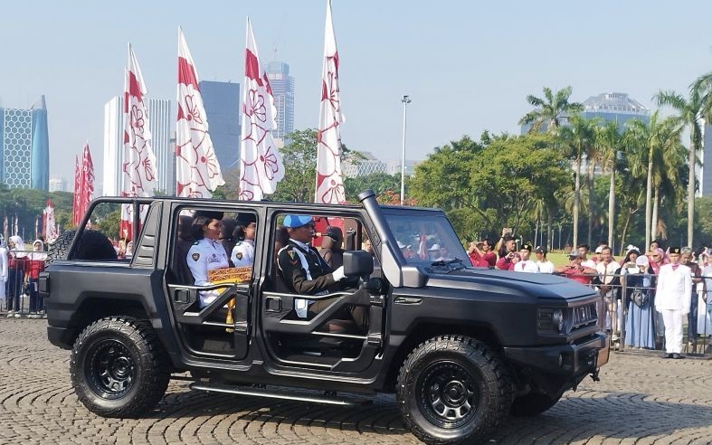 Bendera Pusaka diambil dari Monas dengan kirab untuk HUT RI di IKN Bendera Pusaka diambil dari Monas dengan kirab untuk HUT RI di IKN