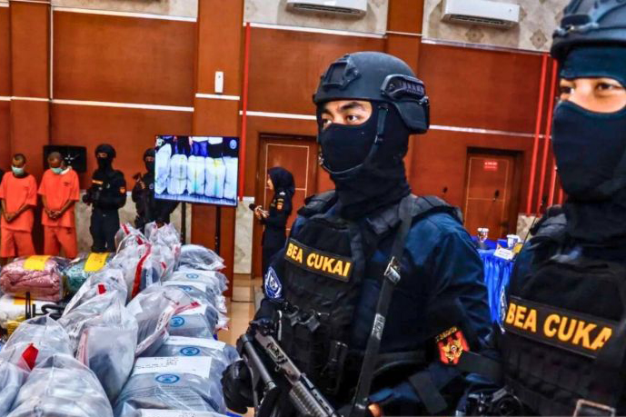 Berjibaku melawan modus operandi baru pengedaran gelap narkotika Berjibaku melawan modus operandi baru pengedaran gelap narkotika