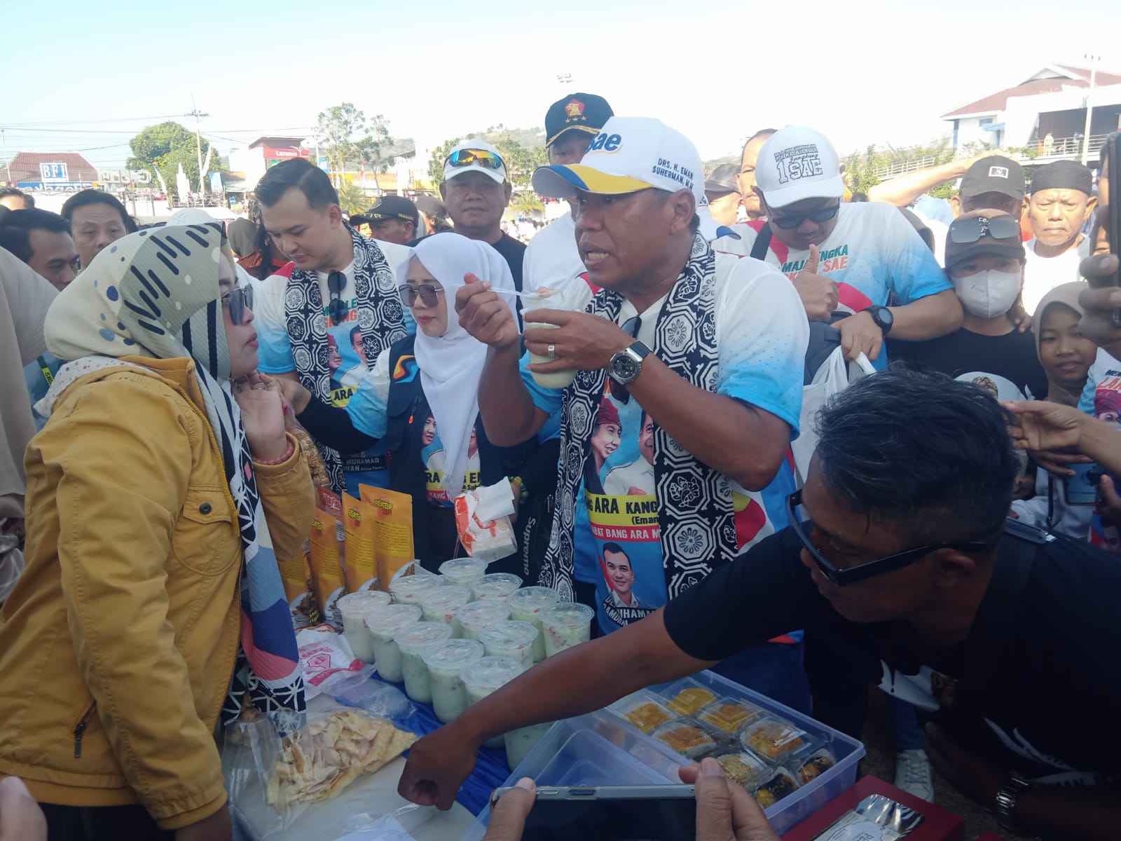 Kirab Indonesia Maju, menuju Majalengka langkung SAE dipadati ribuan warga Kirab Indonesia Maju, menuju Majalengka langkung SAE dipadati ribuan warga