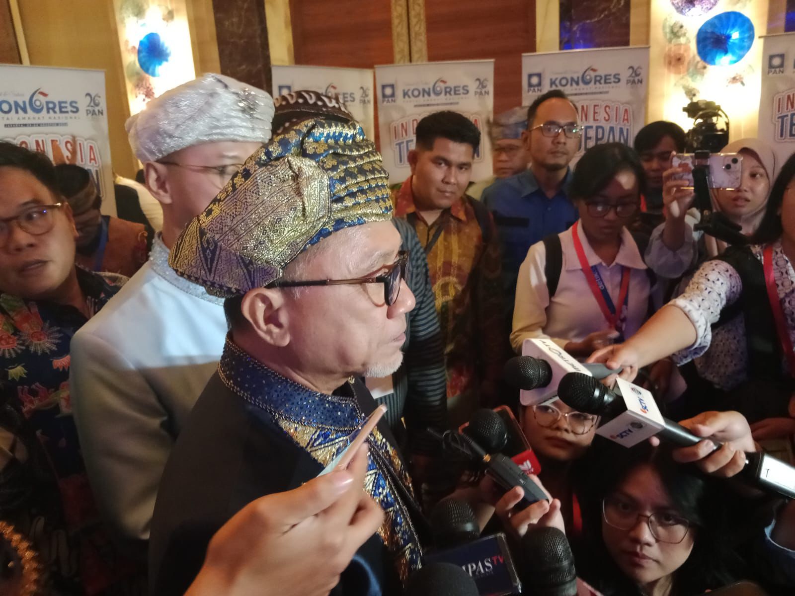 Zulkifli Hasan terpilih kembali sebagai Ketum DPP PAN periode 2024-2029 secara aklamasi Zulkifli Hasan terpilih kembali sebagai Ketum DPP PAN periode 2024-2029 secara aklamasi