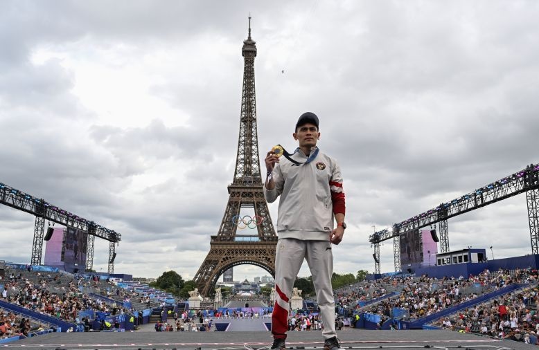 Veddriq dan Rizki ikut defile tim Indonesia di penutupan Olimpiade Veddriq dan Rizki ikut defile tim Indonesia di penutupan Olimpiade