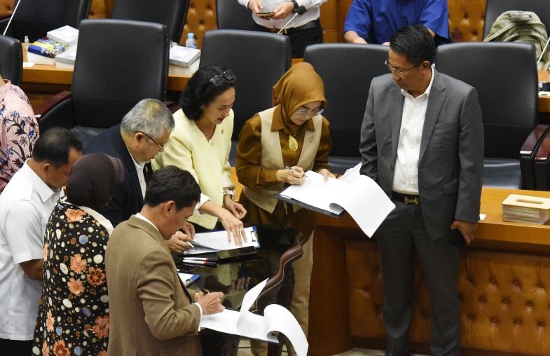 DPR gelar Paripurna agenda tunggal putuskan RUU Pilkada DPR gelar Paripurna agenda tunggal putuskan RUU Pilkada