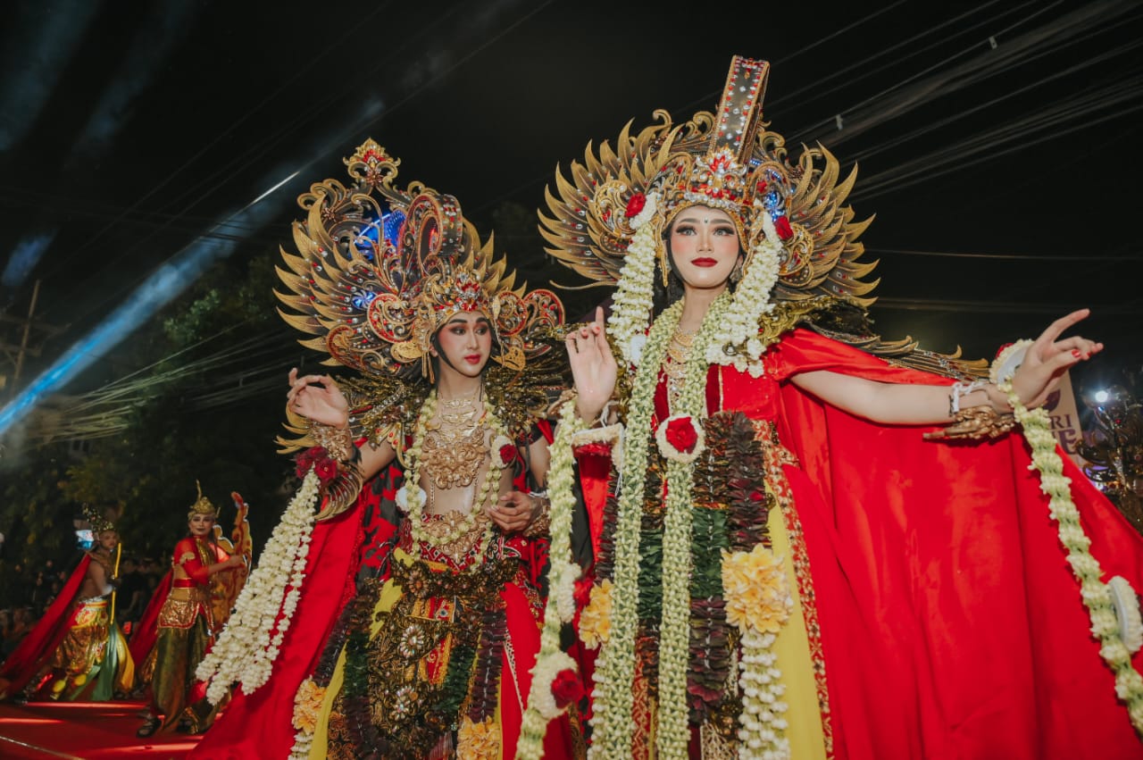 Kediri Night Carnival libatkan 39 Talent dengan Tema Exotic Flower in Paradise
