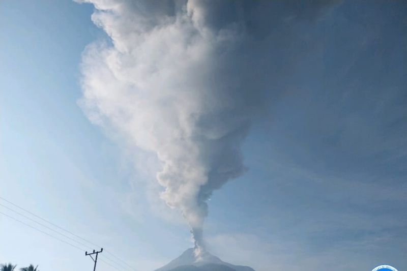 Badan Geologi ingatkan warga waspadai erupsi Gunung Lewotobi Badan Geologi ingatkan warga waspadai erupsi Gunung Lewotobi