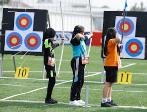 Pertama Kali Digelar, Ratusan Pelajar dari Sejumlah Daerah Ikuti MilkLife Archery Challenge 2024 Pertama Kali Digelar, Ratusan Pelajar dari Sejumlah Daerah Ikuti MilkLife Archery Challenge 2024