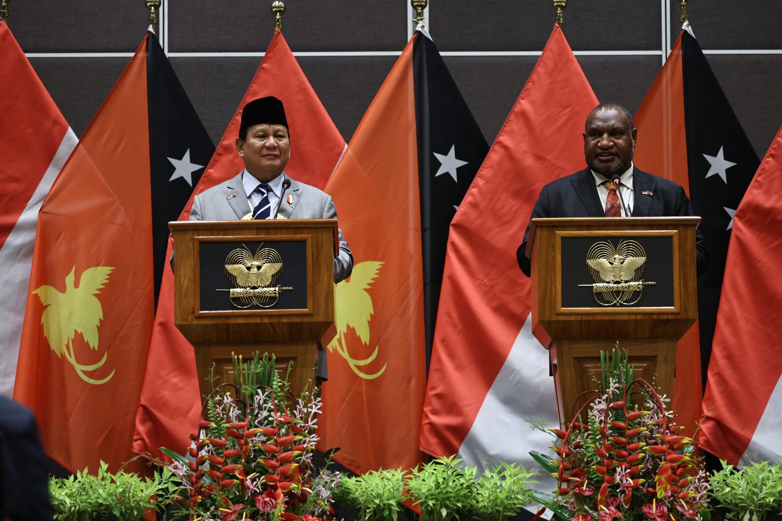 Menhan Prabowo Berkunjung ke Papua Nugini, Temui PM James Marape Menhan Prabowo Berkunjung ke Papua Nugini, Temui PM James Marape