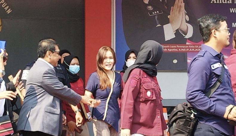 Jessica Kumala Wongso bebas dari penjara Jessica Kumala Wongso bebas dari penjara